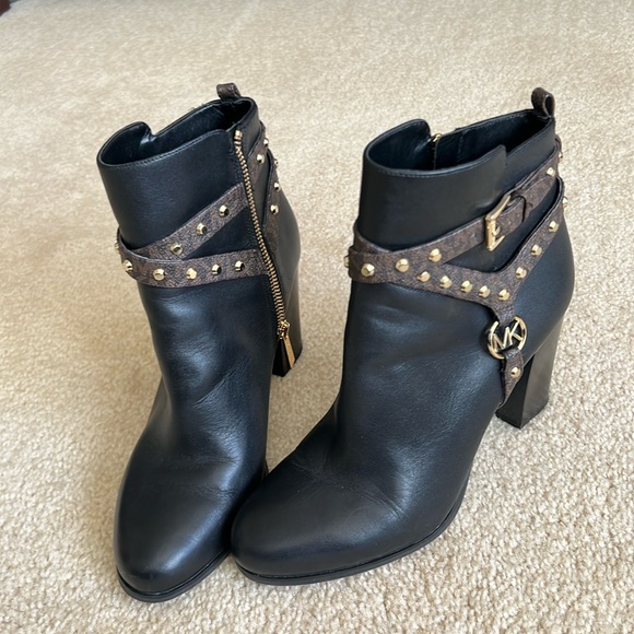 Michael Kors Preston studded leather boots - Picture 4 of 7